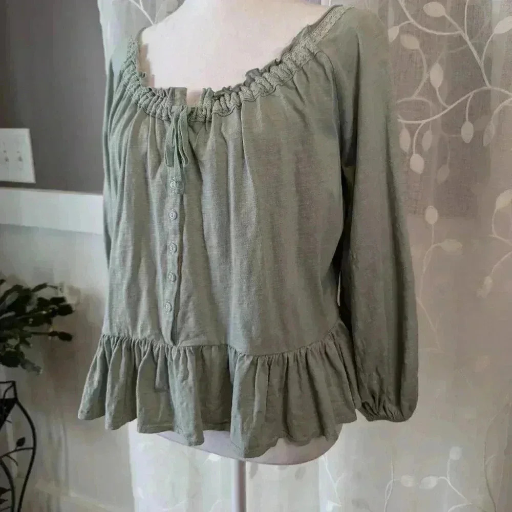 Hem & Thread Green Ruffle Blouse Small - Picture 3 of 5